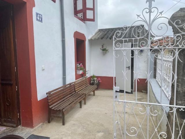 Villa El Requexu De Rales Rales  Esterno foto